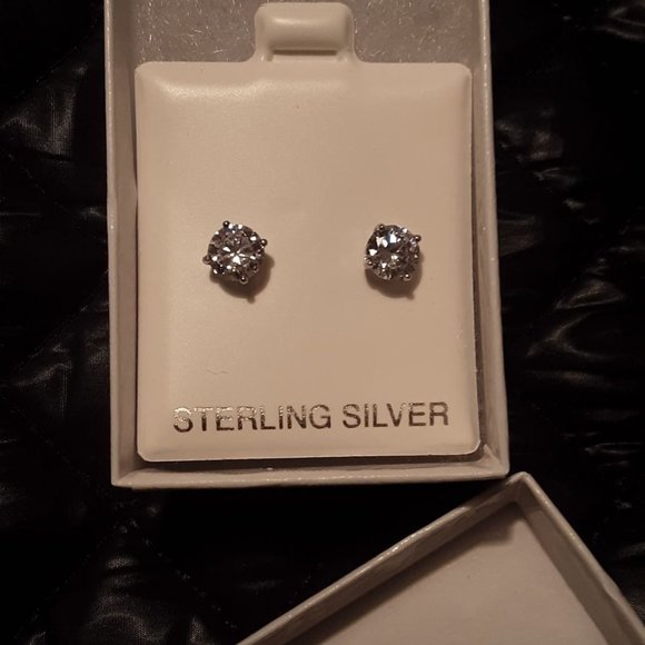 2 PAIRS .925 Sterling Silver CZ Diamond Stud Earrings * 1 DAY SALE * - Picture 1 of 12